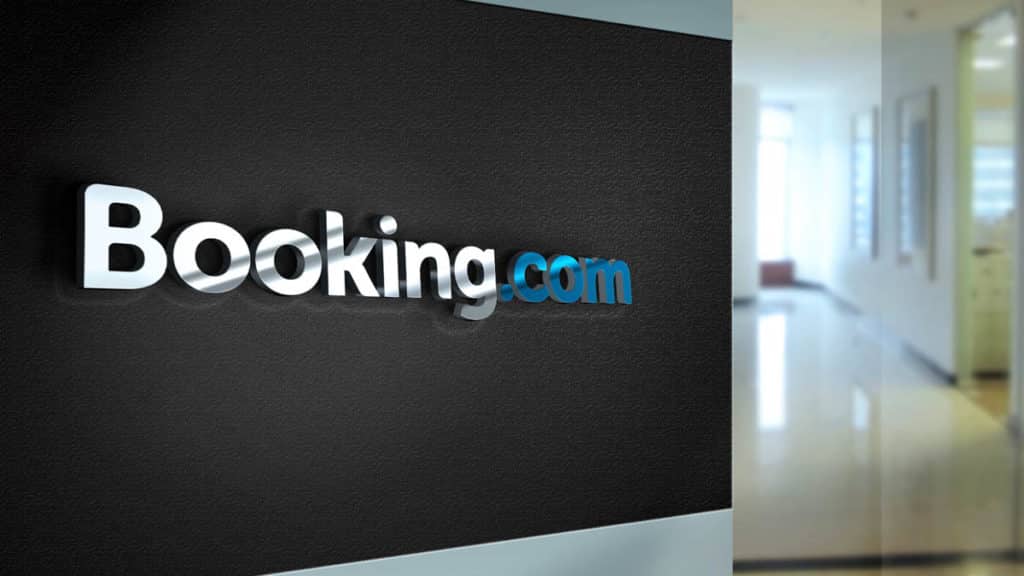 Booking.com - Enseigne